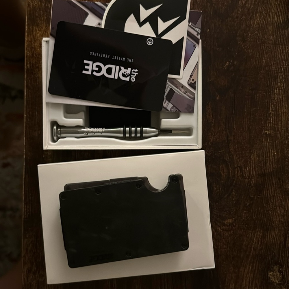 Ridge wallet